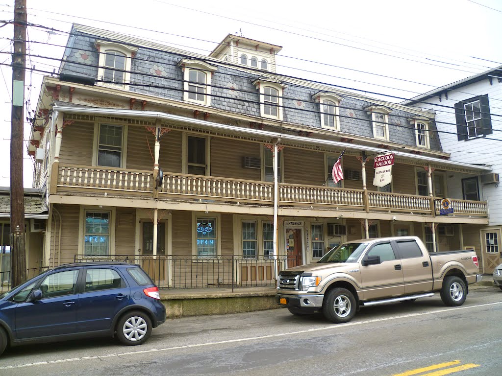 Raccoon Saloon, Marlboro