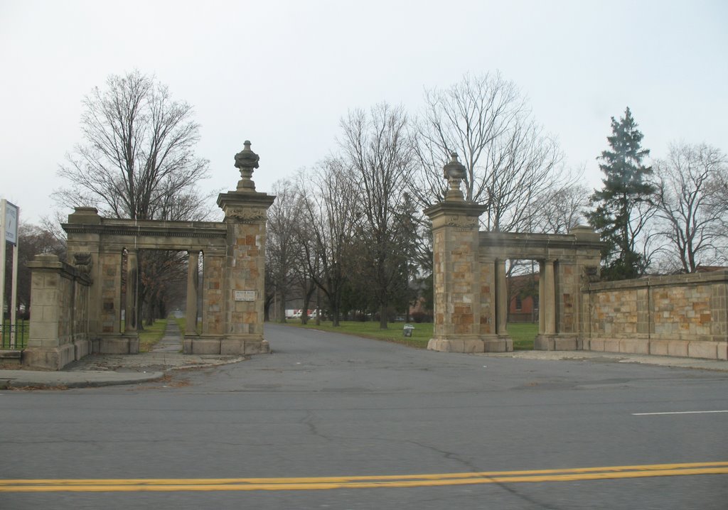 Cemetery Avenue, Menands