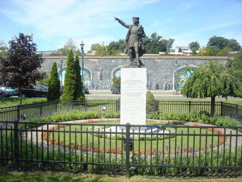 Columbus statue