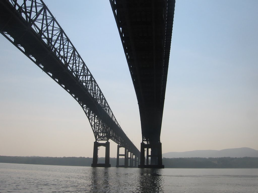 Under The Newburgh Beacon Bridge