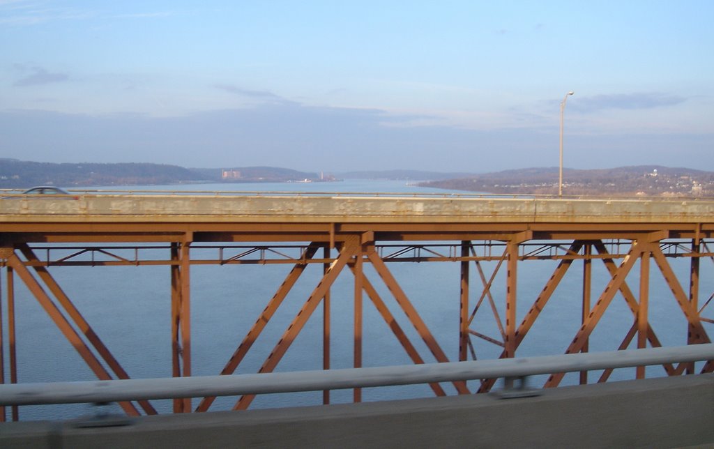 newburgh beacon bridge view