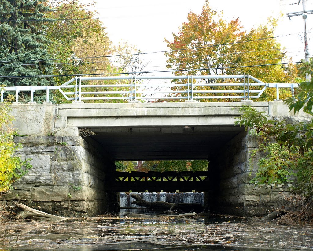Broadway Avenue Bridge over Rensselaer Creek, New York