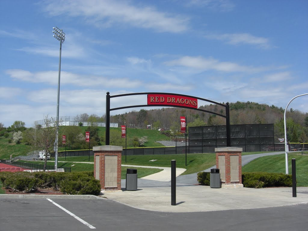 SUNY Oneonta Red Dragon Track and Fields
