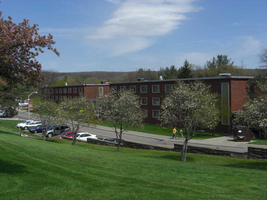 SUNY Oneonta Golding Hall