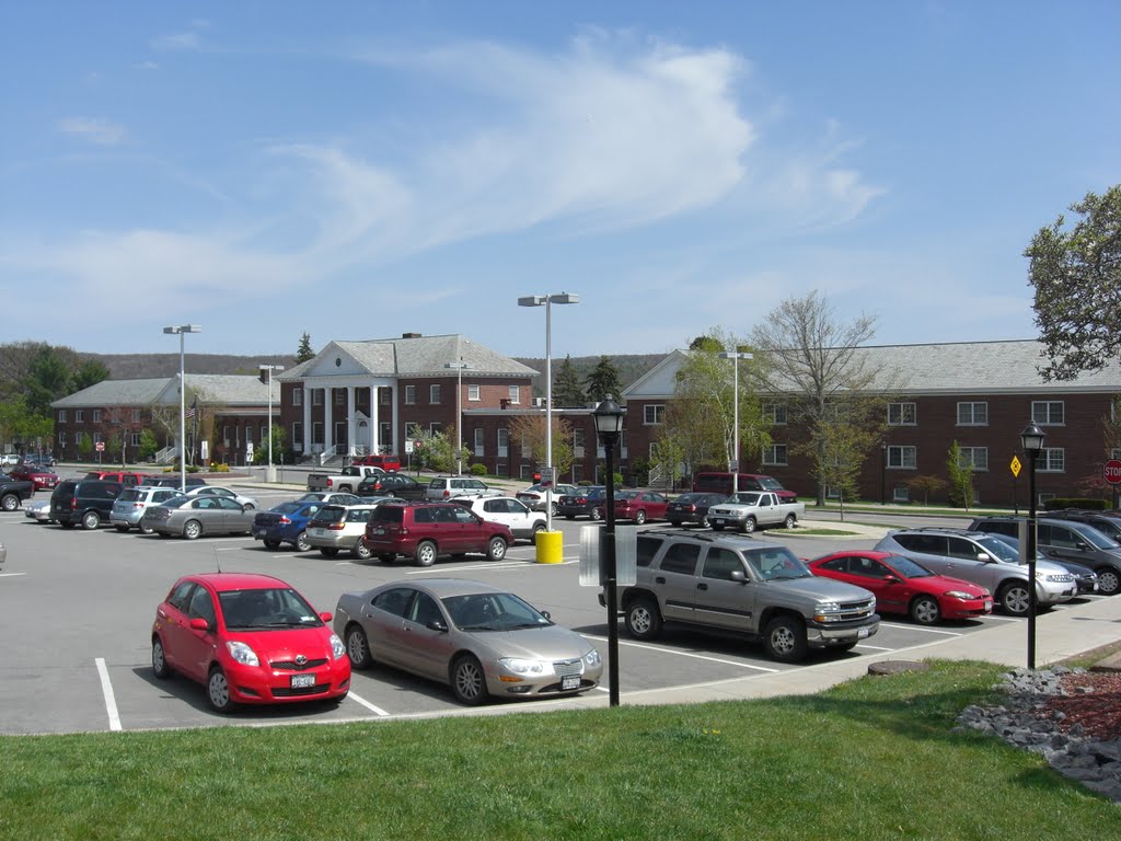 SUNY Oneonta Morris Hall