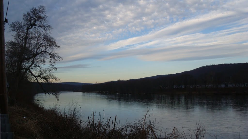 Delaware River in a warm January