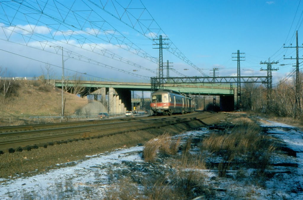 Southbound Metropolitan Transit Authority Commuter Train at Rye, NY