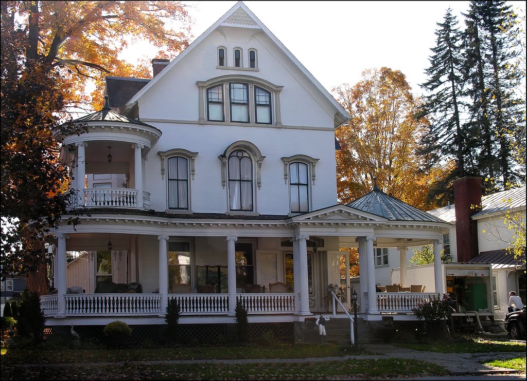 10 Union Ave.