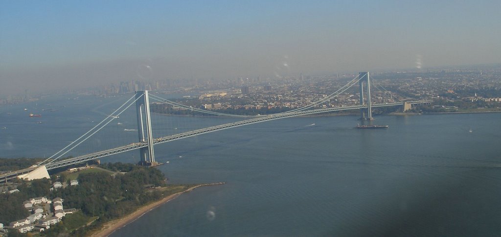 The Verrazano Narrows Bridge approaching from the southwest.  New York City, USA.  October 8, 2006