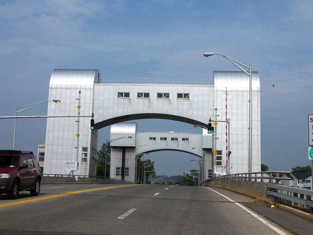 Oh So Deco - Green Island Bridge