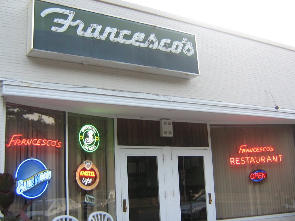 Francescos, Pizza and Restaraunt