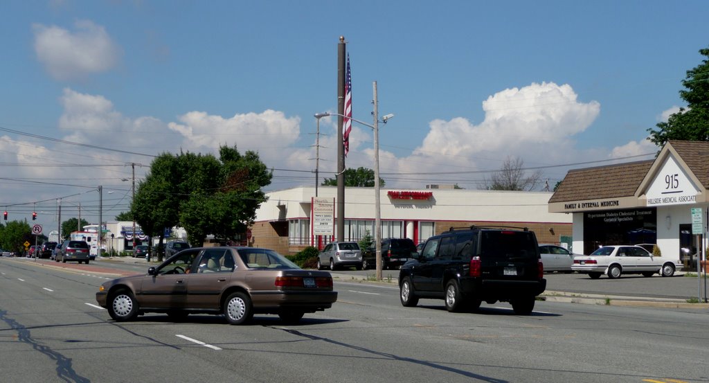 Lakeville rd & Hillside ave