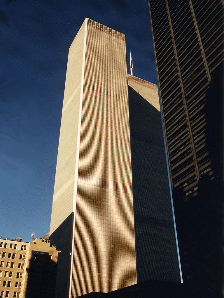 USA, vue de près les Tours Jumelles (World trade Center) à Manhattan en 2000, avant leurs chute
