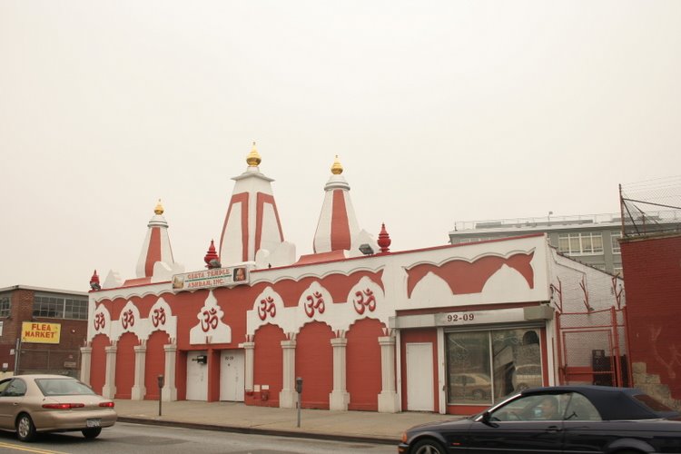 The Geeta Temple Ashram, Corona
