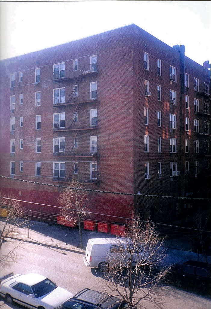 Queens-70th st & Northern Blvd-East Elmhust