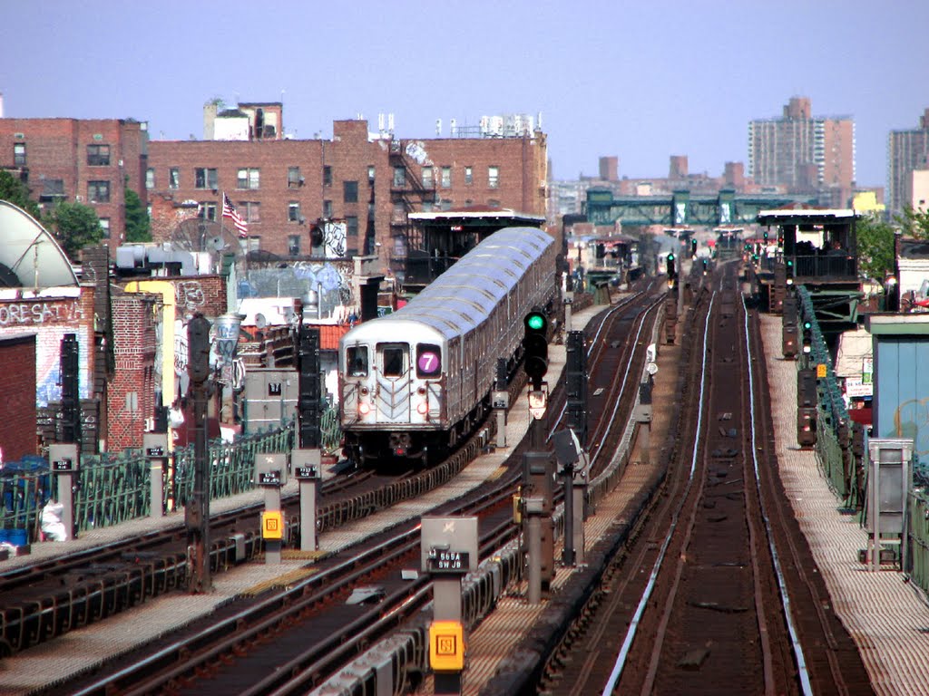 I had no idea where this was other than on the train to Flushing but using Google maps and satellite images I found the exact location.