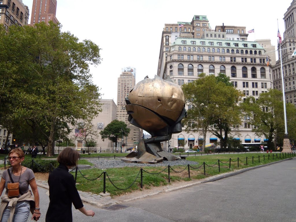 New York - Battery Park - The Sphere of the World Trade Center by Fritz Koenig