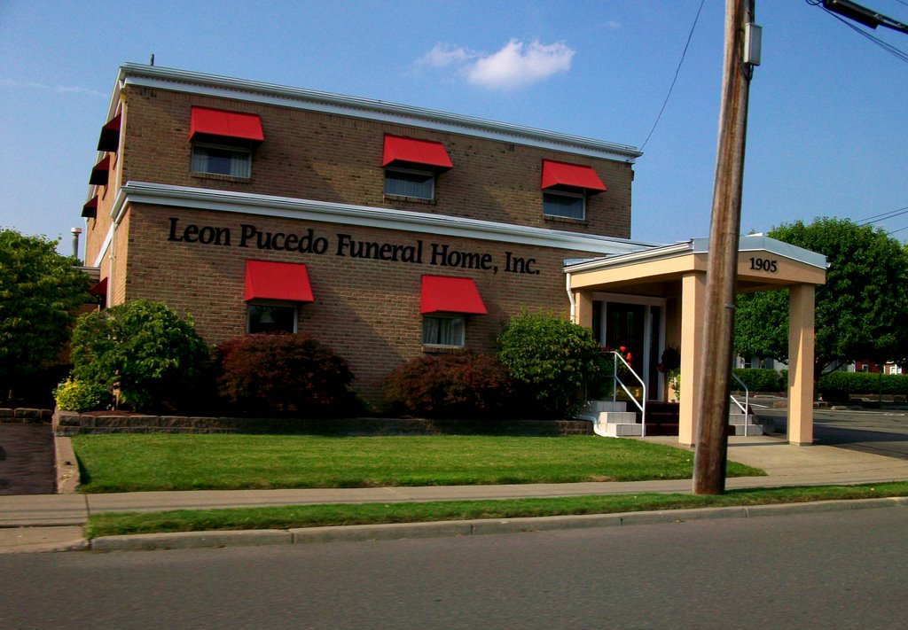 Leon Pucedo Funeral Home