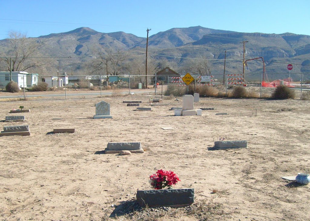 DEAD END in Alamogordo