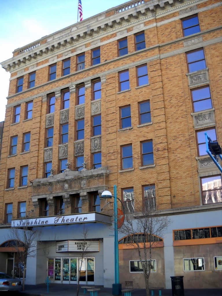 Sunshine Building & Theater, 120 Central Ave SW, Historic Route 66, Albuquerque, NM, built 1924