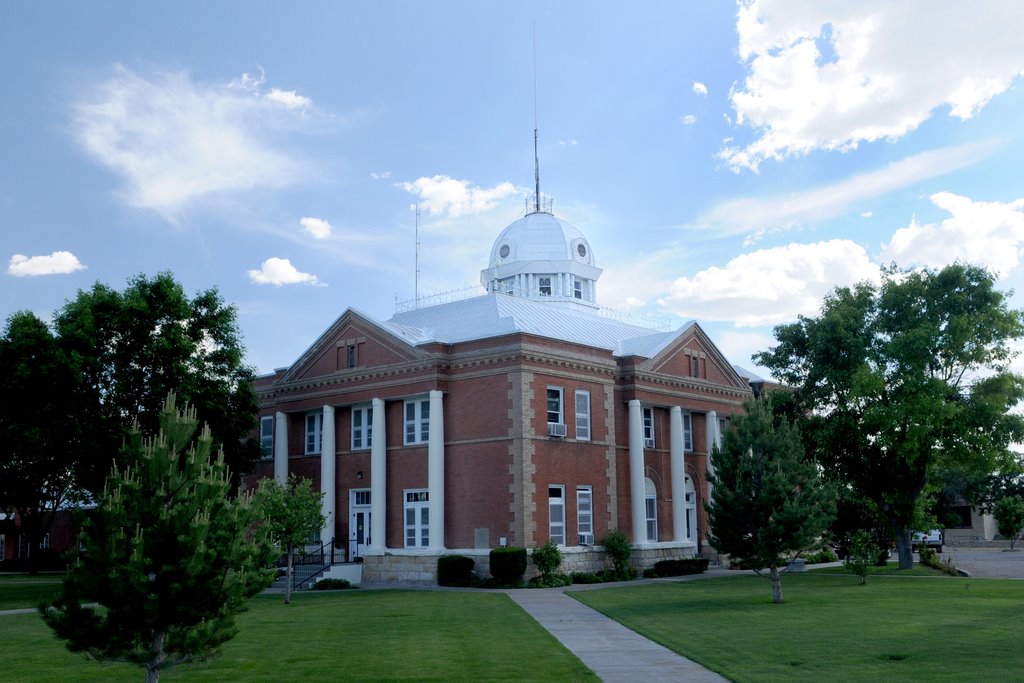 Union Co. Courthouse (1908) Clayton, NM 5-2009