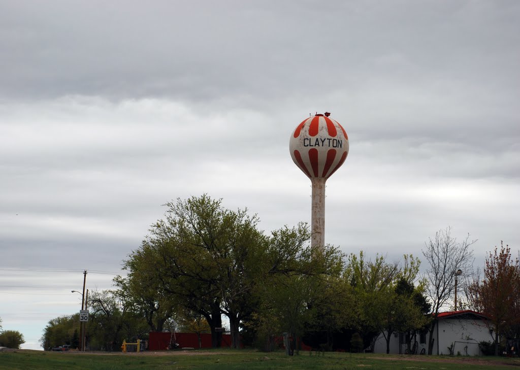 Clayton, New Mexico water tower
