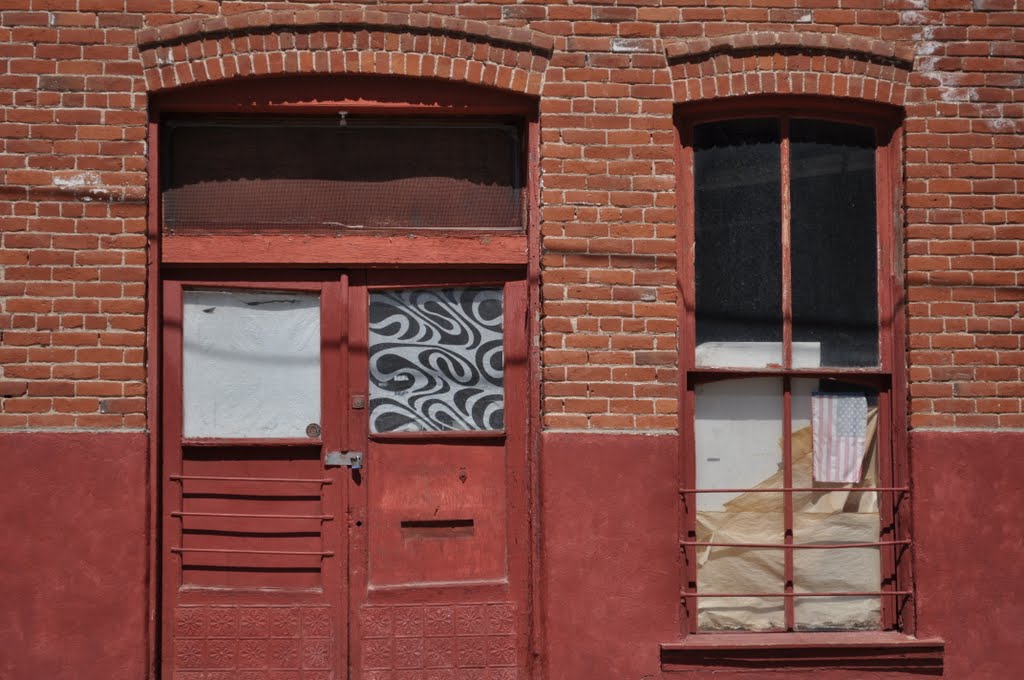 Red Brick Building on Yankee