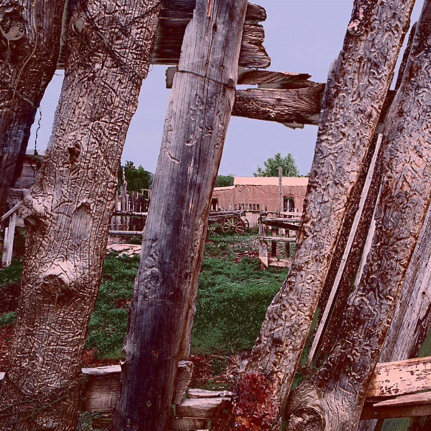 Pueblo Yard-Nm 89
