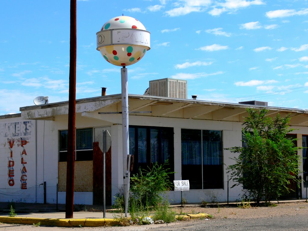 Video Palace, Tucumcari, New Mexico