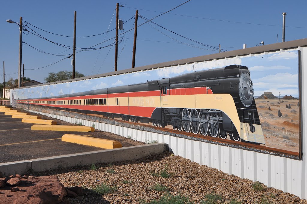 Tucumcari mural of train