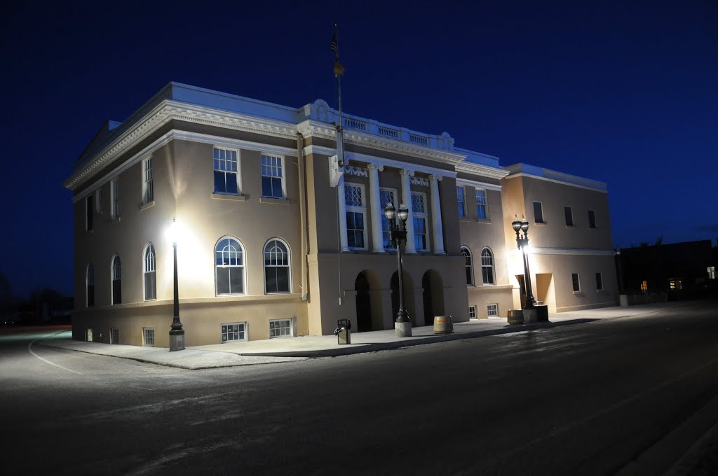 Rio Arriba County Courthouse (1917) Tierra Amarilla, N.M. 5-2013