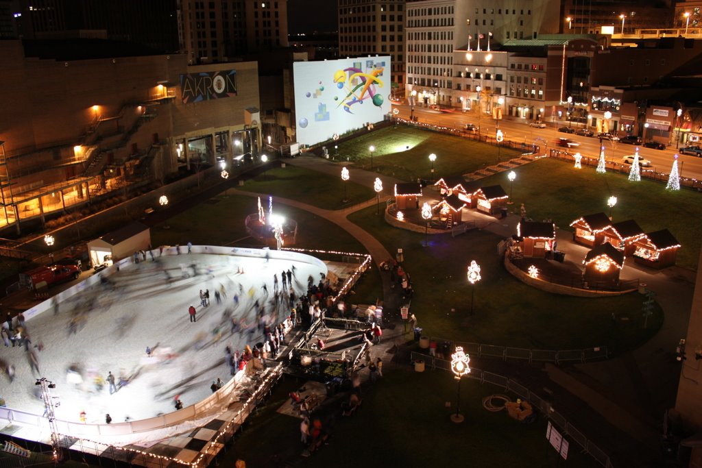 Lock 3 - Ice Skating and Chriskindl Market - Chris Stahl