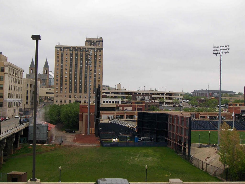 Downtown, GLCT