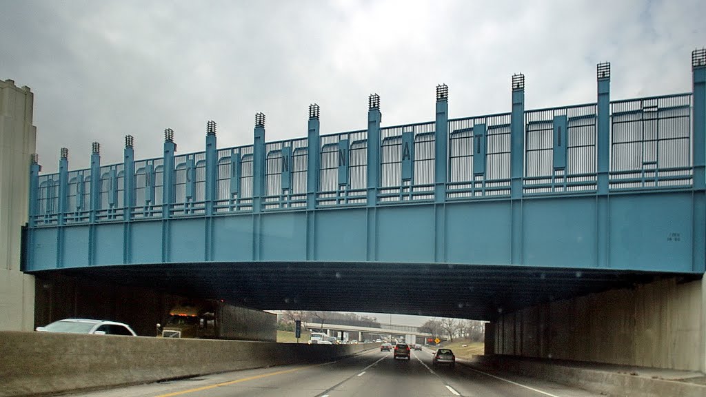 2010 I-75S Overpass - Carthage, Cincinnati, OH, USA