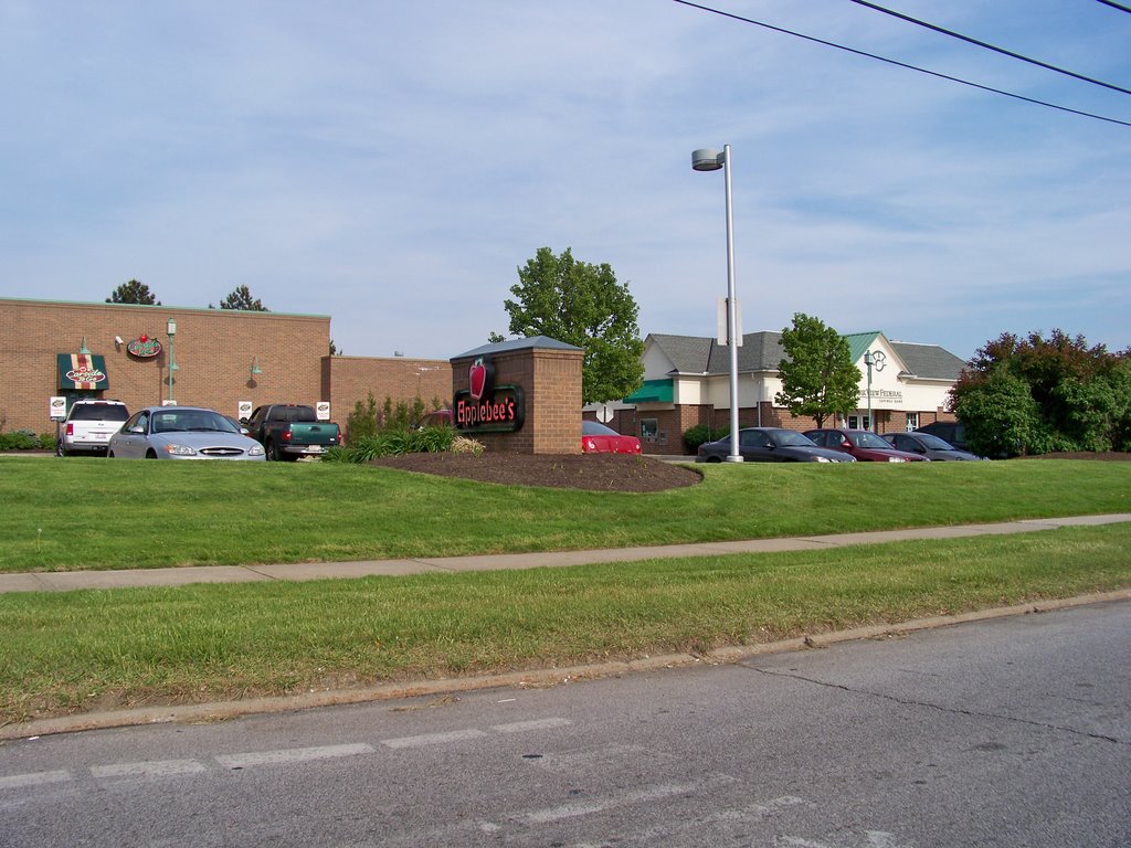 Meadowbrook Market Square 4