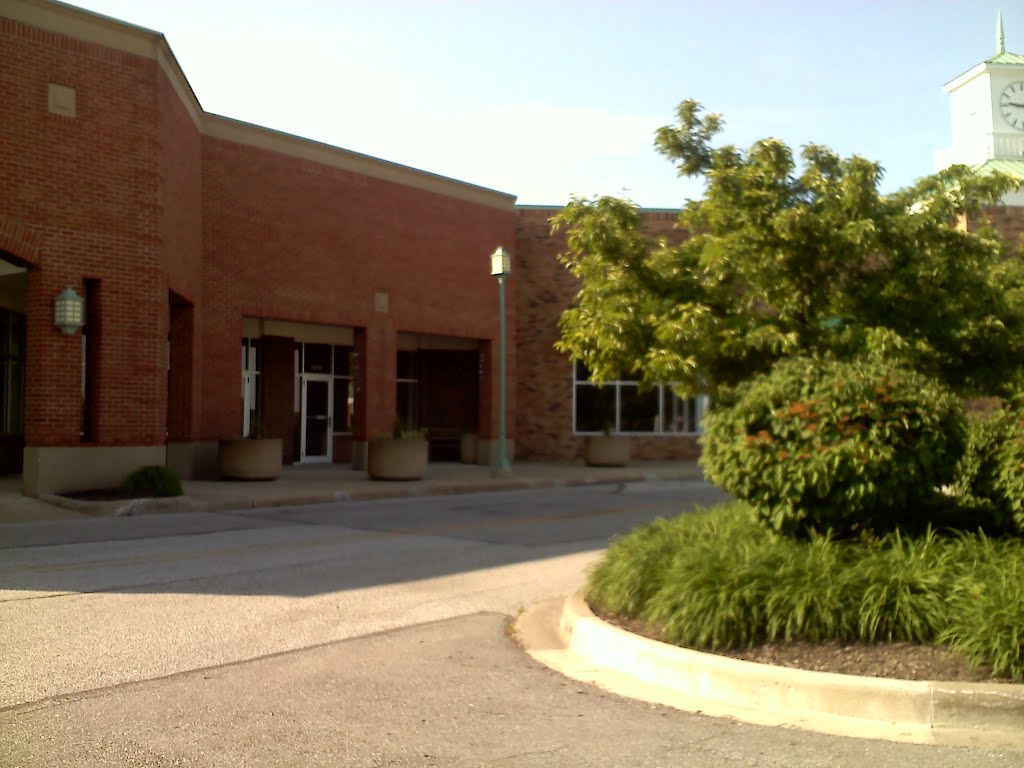 Meadow Brook Market Square in Bedford, Ohio