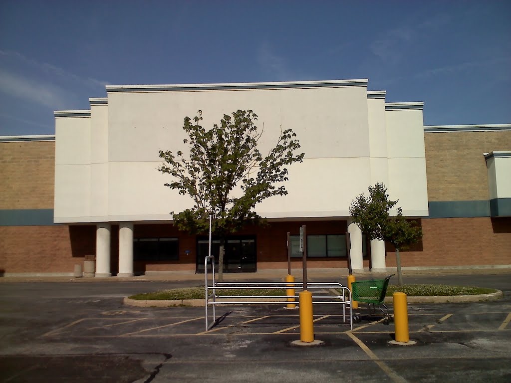 Former Petsmart in Bedford, Ohio