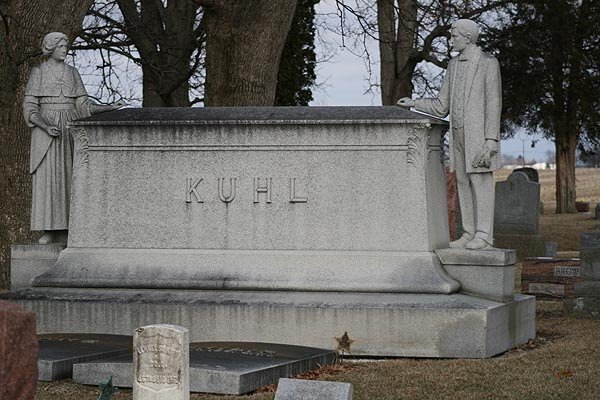 Woodlawn Cemetery