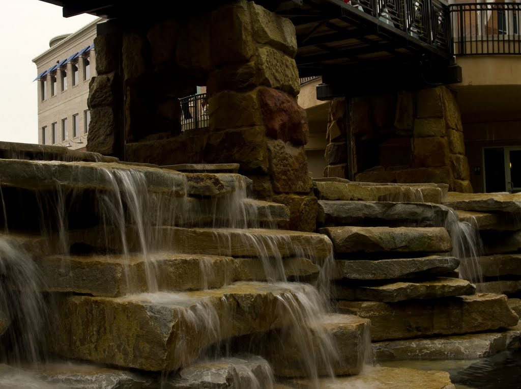 Creekside waterfall in Gahanna, Ohio