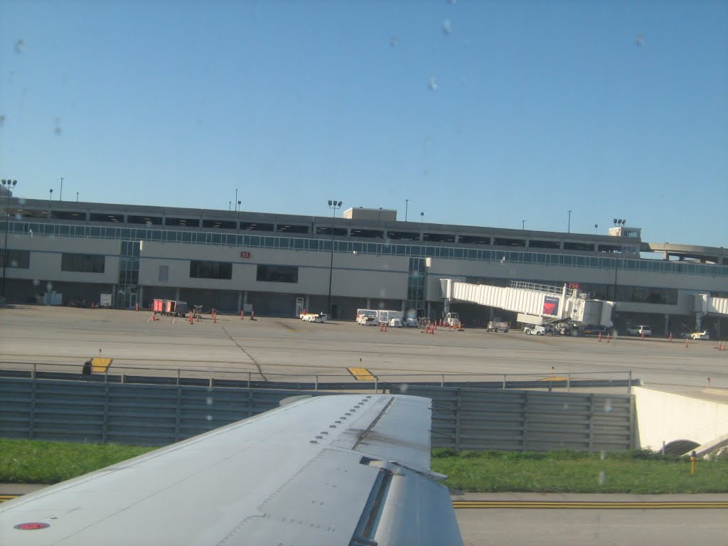 terminal c at kcmh