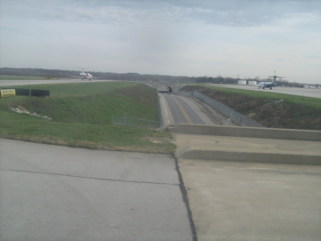 delta, aa eagle, and air tran racing to take off at cmh