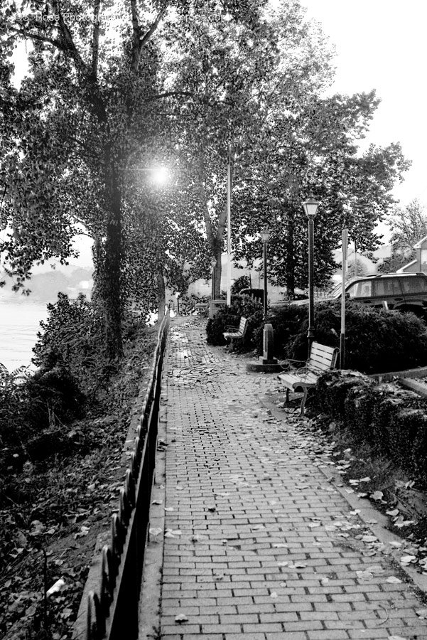 Walk on Ohio River, Marietta Ohio