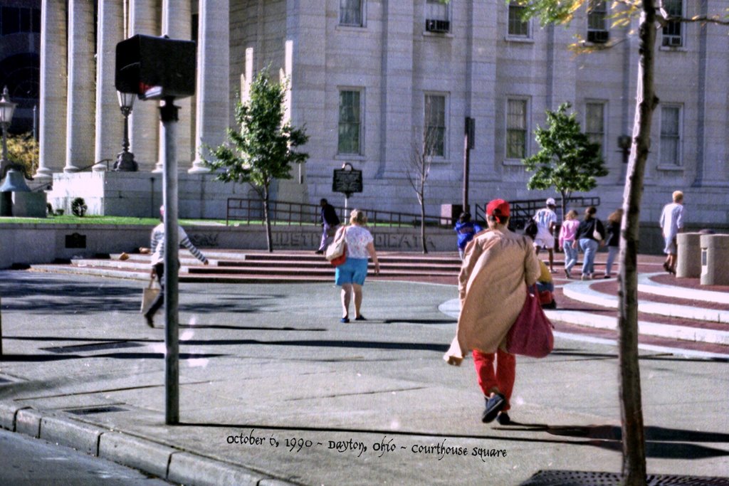 1990 Dayton Courthouse Square