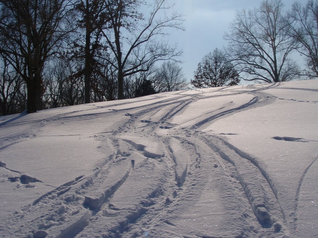 Steep and deep Powder Skiing, Village of Indian Hill, Ohio