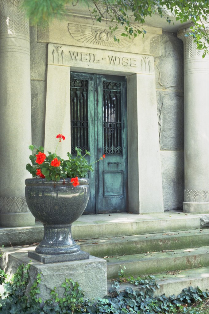 Weil-Wise Mausoleum