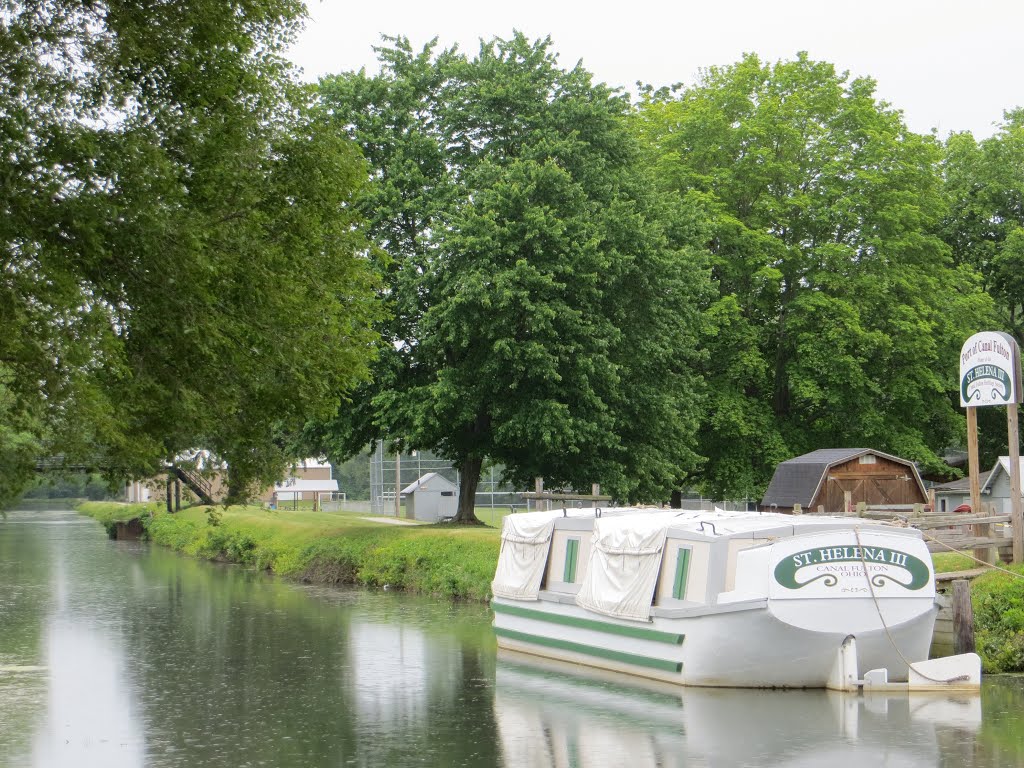 St. Helena III canal boat, Canal Fulton, Ohio