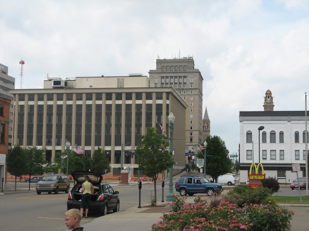 E. Tuscarawas St., downtown Canton, Ohio