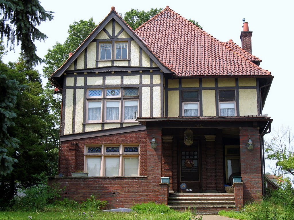 Brooke and Anna E. Martin House, 1627 Market Ave. N., Canton, OH