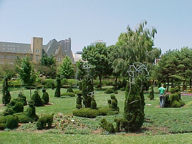 Columbus Topiary Park