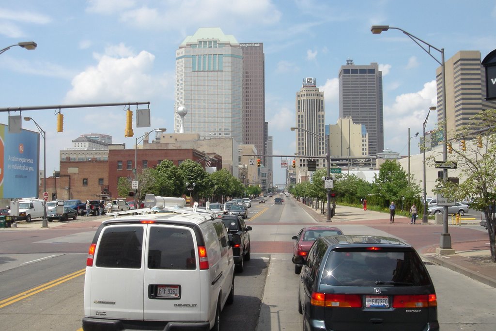 Columbus OH Main St